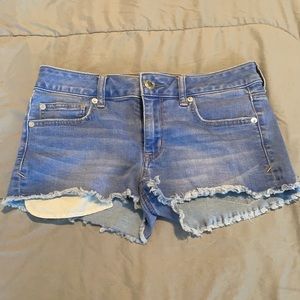 american eagle jean shorts size 8